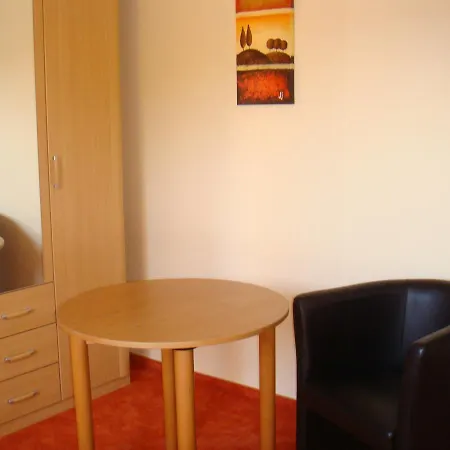 Pensión Roez Göhren-Lebbin